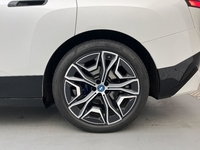 BMW (I20) IX XDRIVE50 523