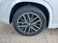 BMW (U11) IX1 EDRIVE 20 204CH M SPORT BVA