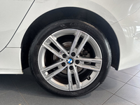 BMW 116i 109 ch DKG7 M Design