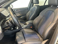 BMW M135i xDrive 306 ch BVA8 M Performance