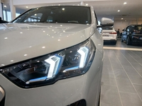 BMW iX2 eDrive20 204 ch M SPORT (U10)