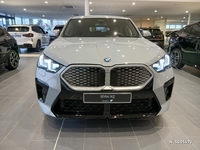 BMW iX2 eDrive20 204 ch M SPORT (U10)