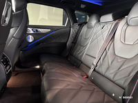 BMW (G09) XM LABEL RED 4.4 V8 748