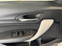 BMW (F20) (2) 116D URBANCHIC BVA8